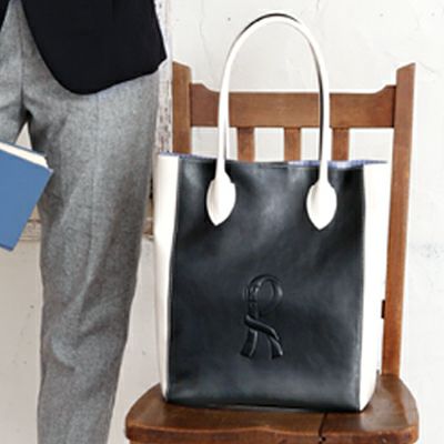 カーネビコローレ　ネイビー×ホワイト