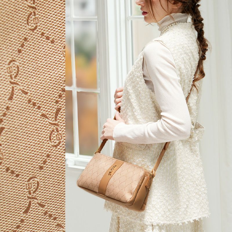 ロベルタ】人気No.1 デイリーポシェットにクラシカルで遊び心あふれる